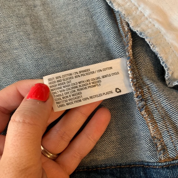 SOLD! Mossimo Jean Jacket with Hood - Size Medium - Picture 5 of 5